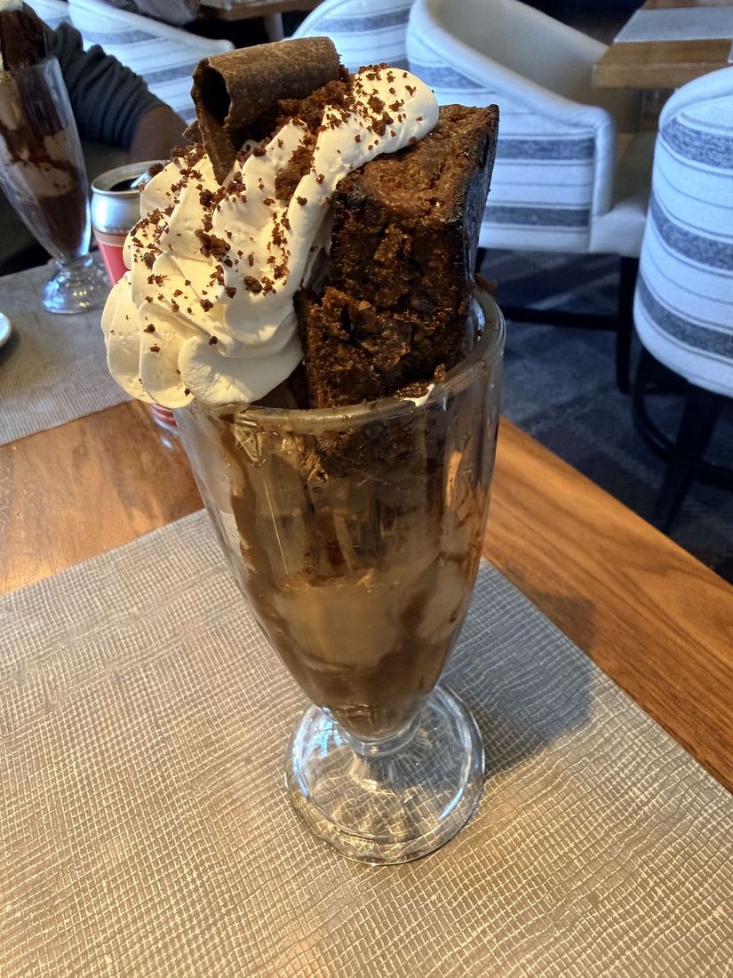 Bangor. Brownie sundae.